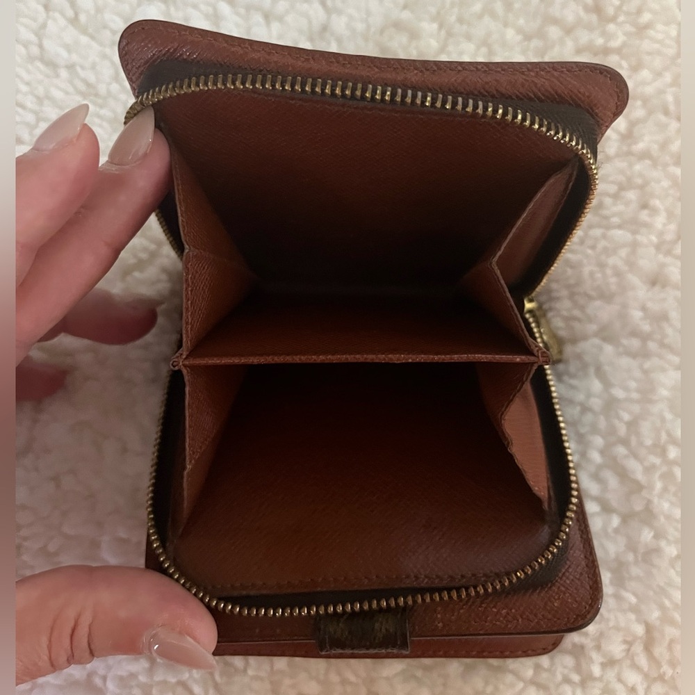 Louis Vuitton Classic Monogram Compact Wallet with Zippered Coin Pouch - Picture 4 of 12